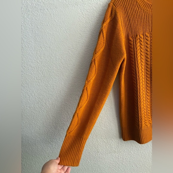 St. John's Bay Rust Crew Neck Cable Knit Sweater M - Picture 4 of 8